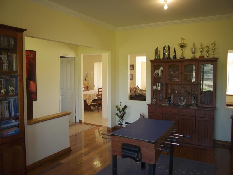 48 Country Drive, Oakford WA 6121