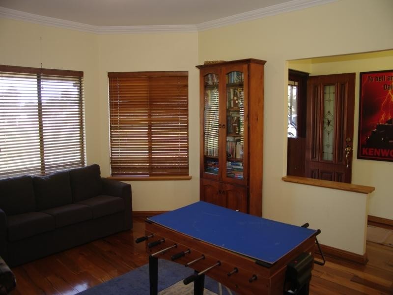 48 Country Drive, Oakford WA 6121