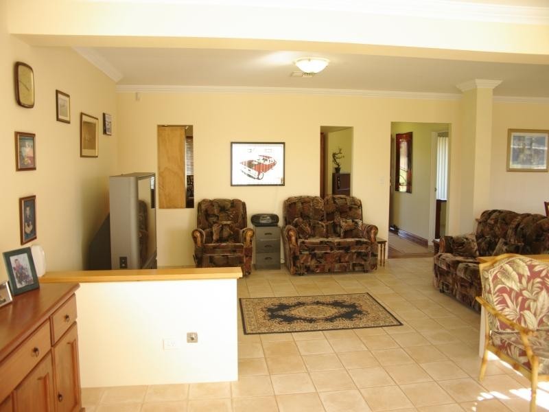 48 Country Drive, Oakford WA 6121