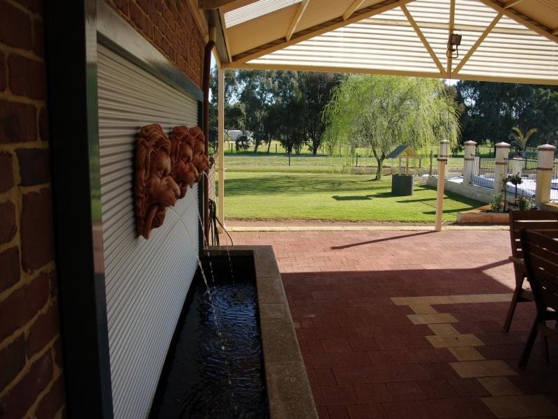 48 Country Drive, Oakford WA 6121