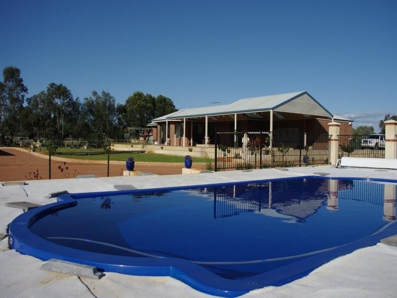 48 Country Drive, Oakford WA 6121