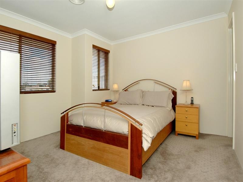 15 Wingrove Road, Langford WA 6147