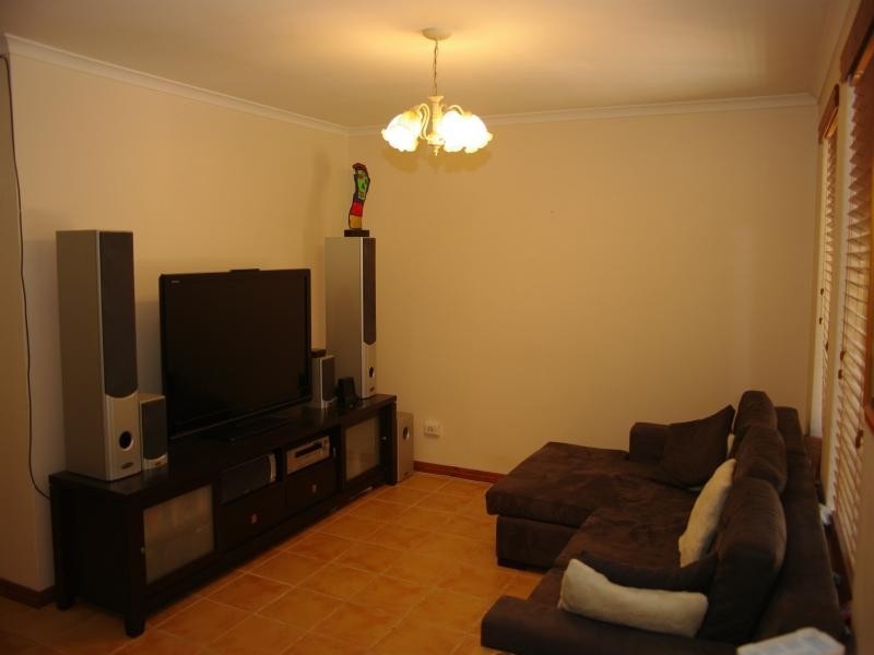 2 Blue Wren Close, Serpentine WA 6125