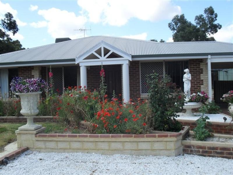 127 Kenwick Road, Kenwick WA 6107