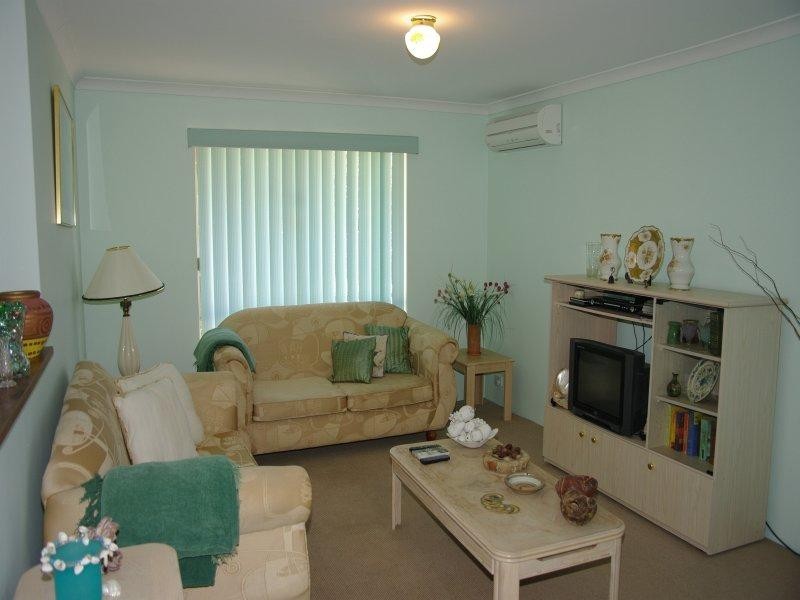 13 Citrus Loop, South Lake WA 6164