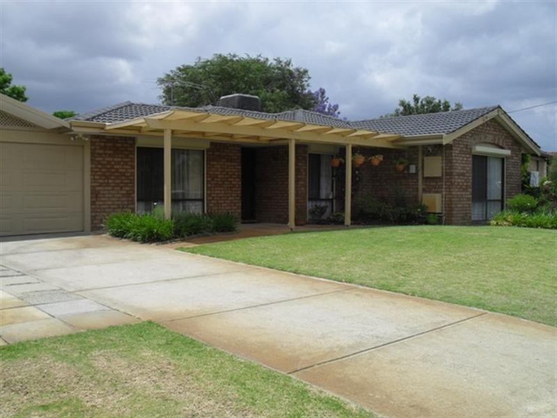 59 Wooramel Crescent, Gosnells WA 6110