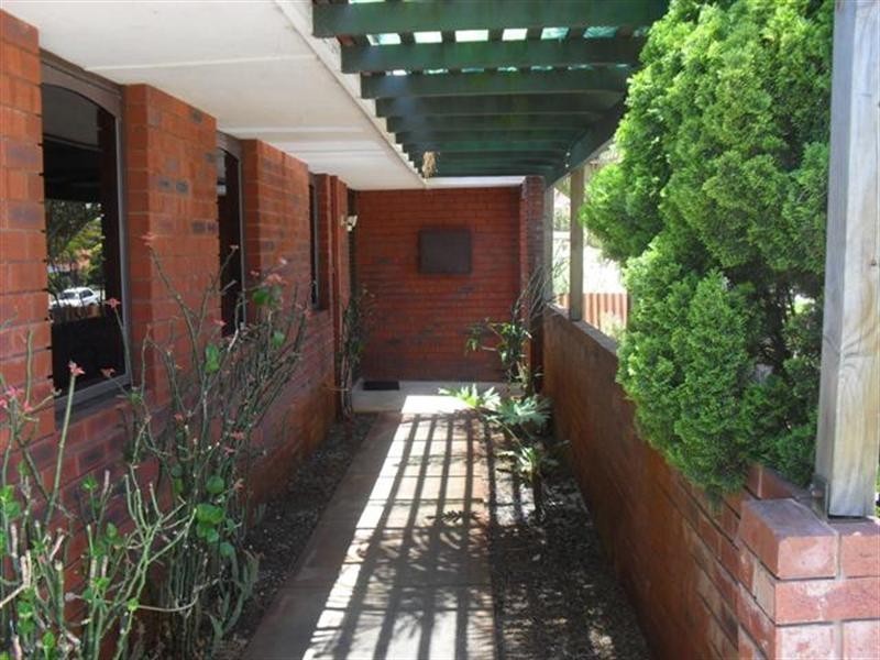 8 Rosekelly Road, Gosnells WA 6110