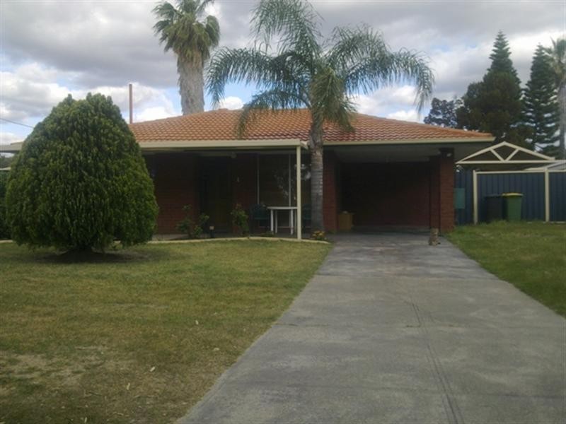 5 Meander Way       PENDING, Maddington WA 6109