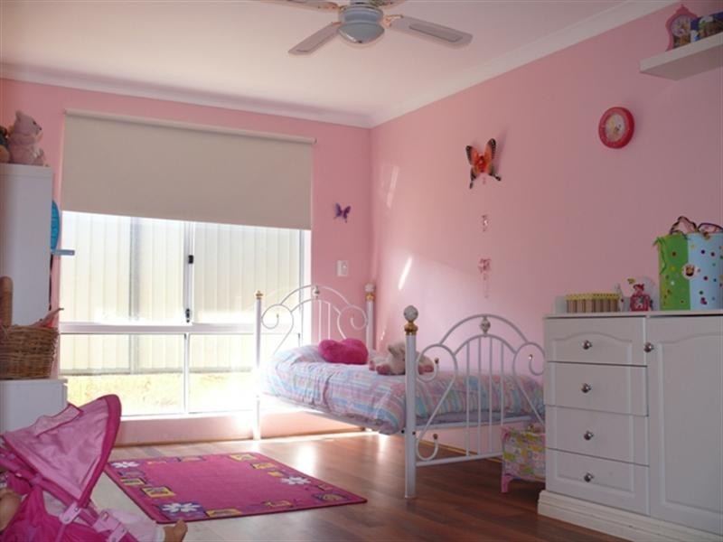 23 Burgess Drive, Byford WA 6122