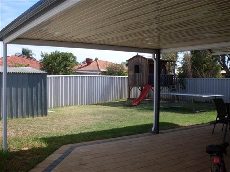 12 Needlewood Rise, Kenwick WA 6107