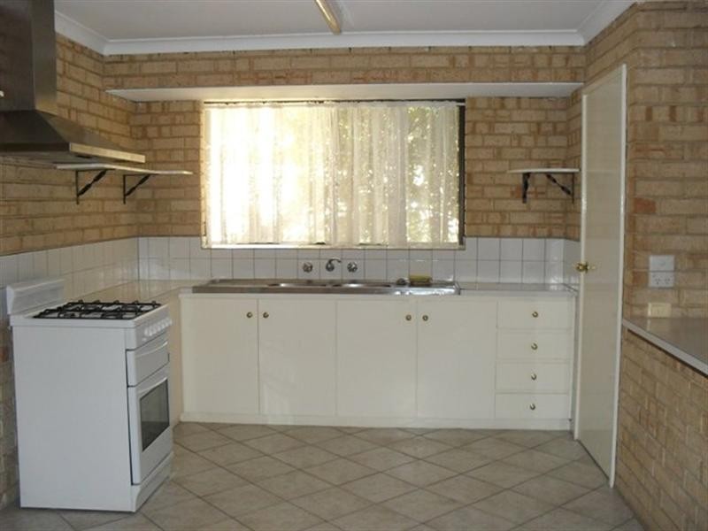 1 Durack Crescent, Gosnells WA 6110