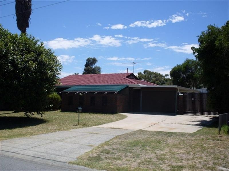 16 Sandlewood Street, Maddington WA 6109