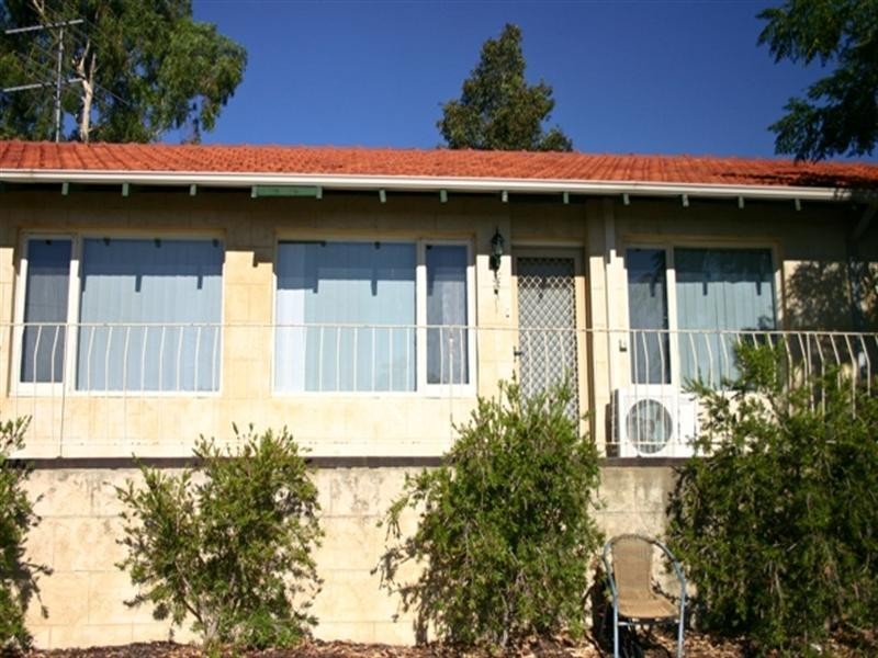 4/26 Church Avenue, Armadale WA 6112