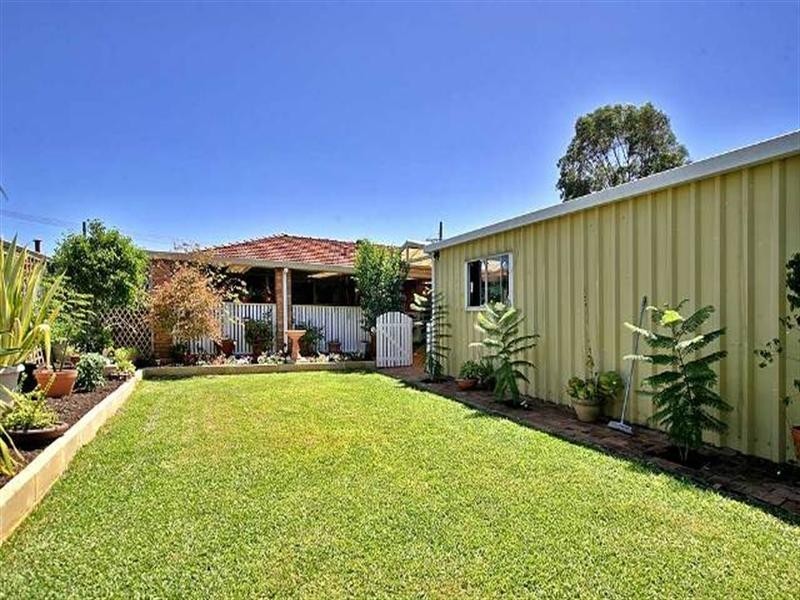 29 Osprey Way, Thornlie WA 6108