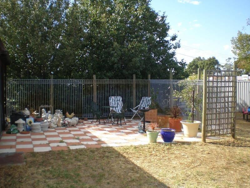 2 PHILLIP Street, Maddington WA 6109