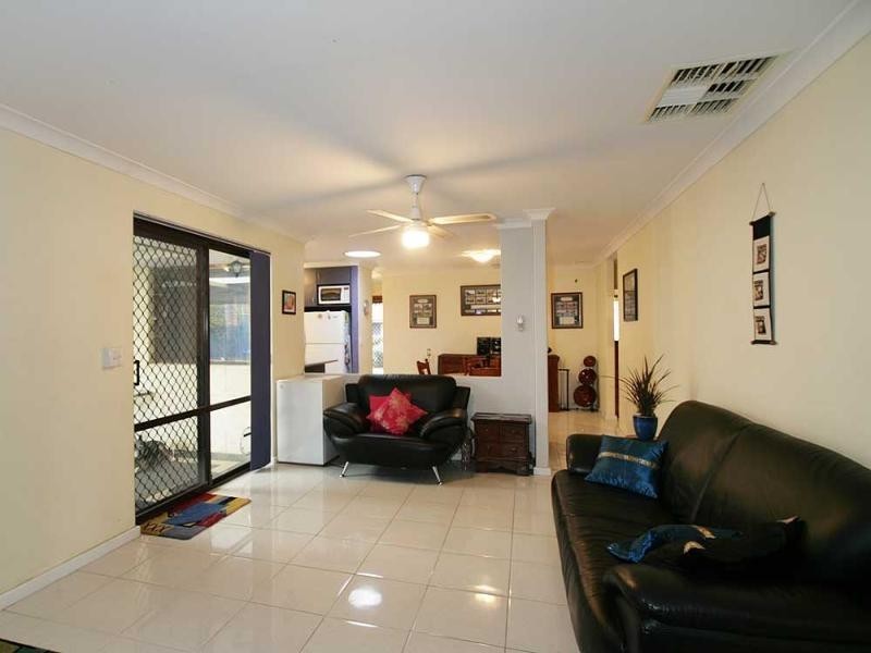 2 BAYLEY Close, Gosnells WA 6110