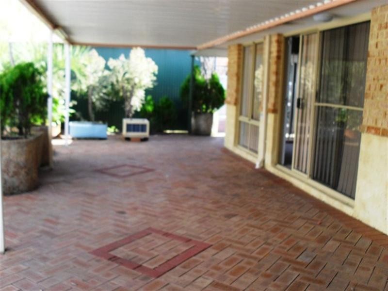 26 Hughes Street, Canning Vale WA 6155