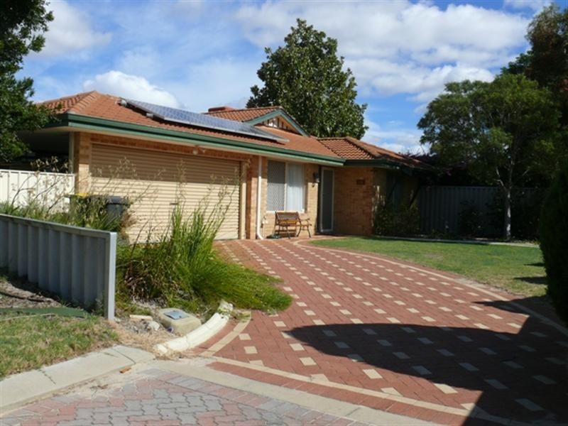 15 Songlark Place, Huntingdale WA 6110