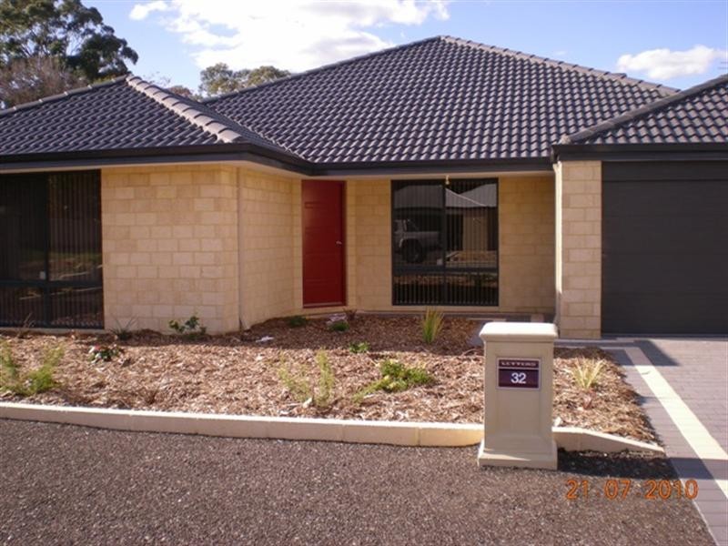 32 Reigate Street, Gosnells WA 6110