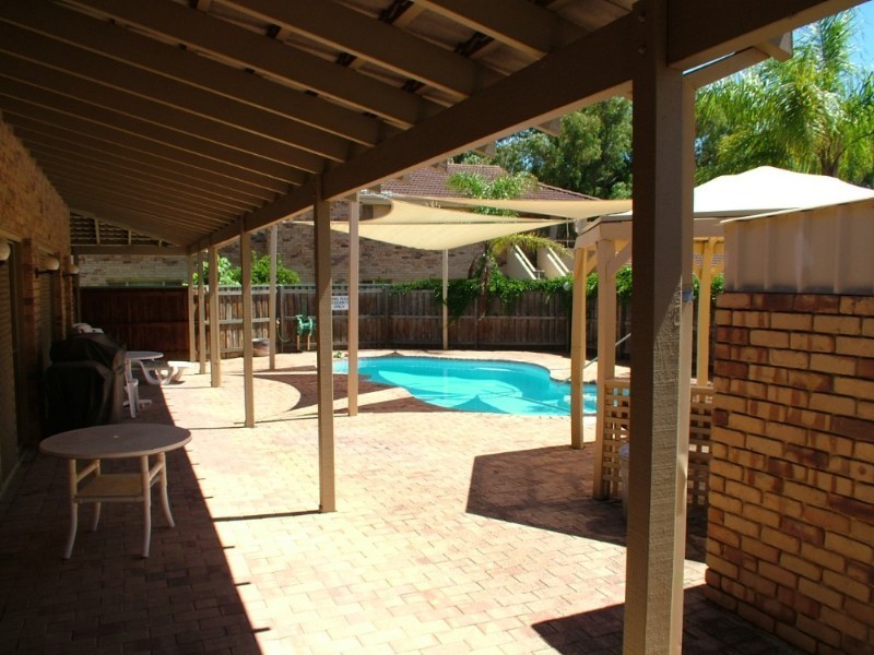 24 Southdown Place, Thornlie WA 6108
