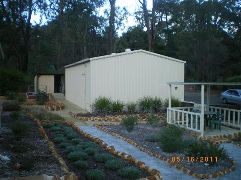 175 Pearce Street, Sawyers Valley WA 6074