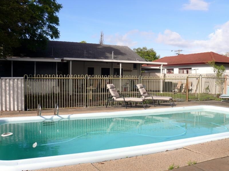 5 Berehaven Avenue, Thornlie WA 6108