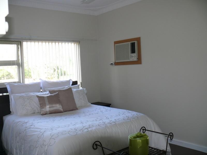 5 Berehaven Avenue, Thornlie WA 6108