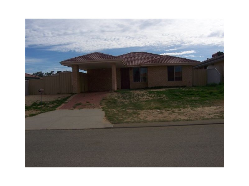 10 Hastie Close, Brookdale WA 6112