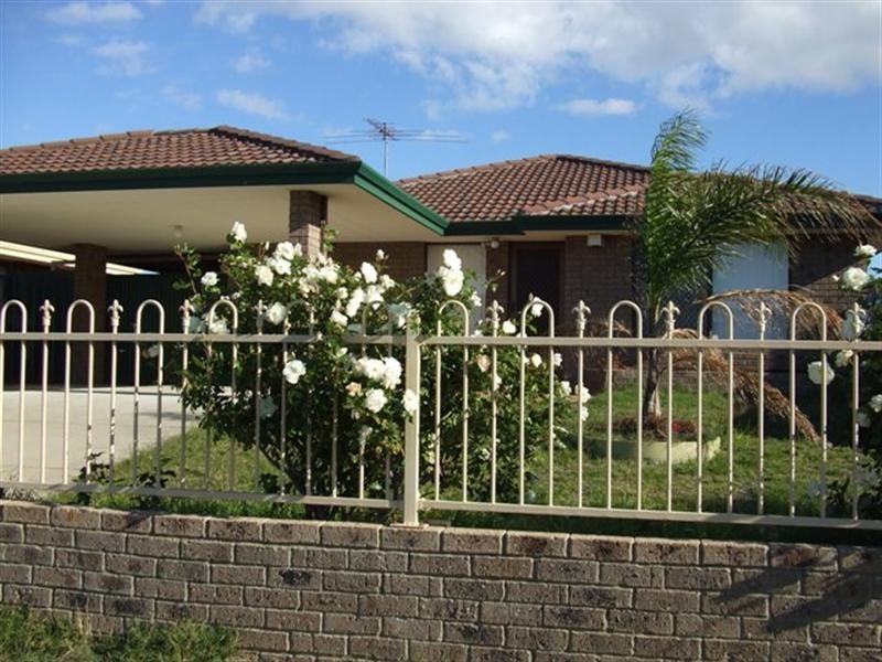 7 Mulline Court, Maddington WA 6109