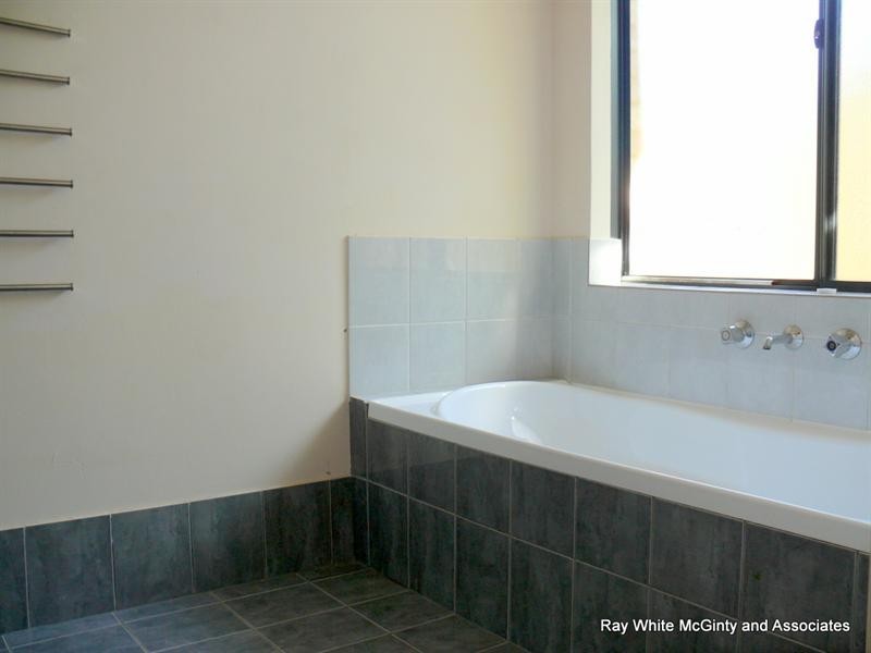 2 Edward Street, Beckenham WA 6107