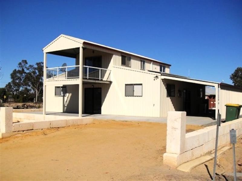 12 Woodhouse Street, Wubin WA 6612