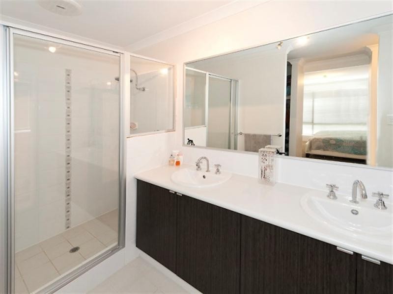 4 Blackall Mews, Piara Waters WA 6112