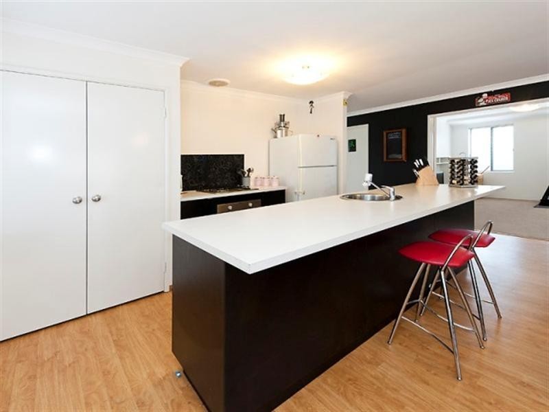 4 Blackall Mews, Piara Waters WA 6112