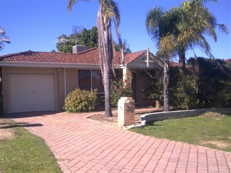 30 Chamberlain Way, Armadale WA 6112