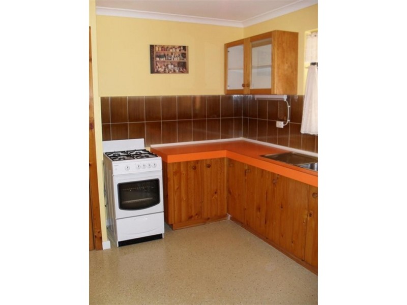 13/9 Third Avenue, Kelmscott WA 6111