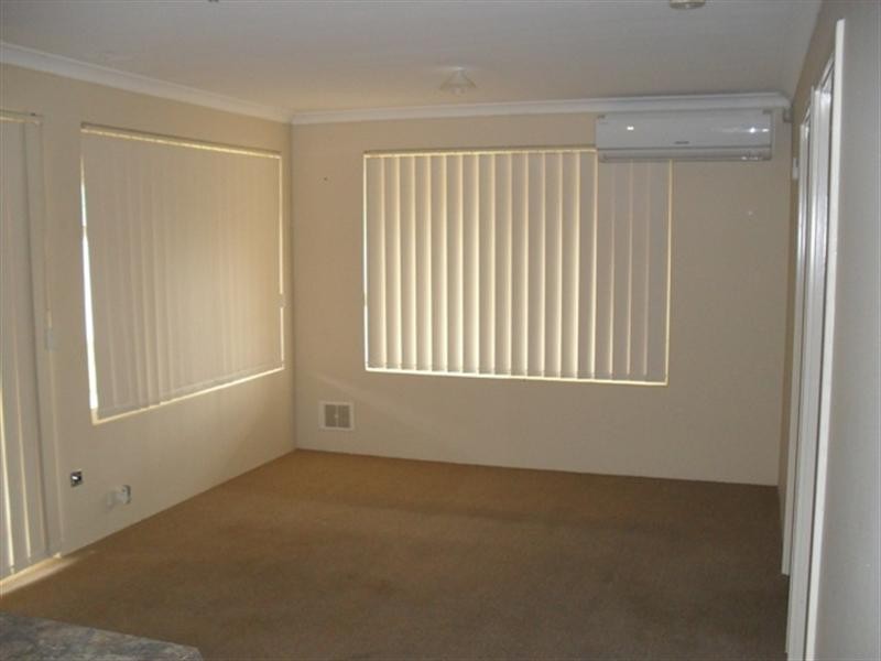 9 Hazelwood Road, Maddington WA 6109