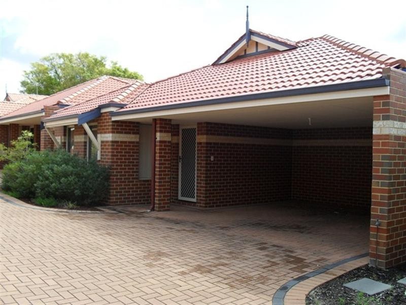 8/17 Bert Street, Gosnells WA 6110