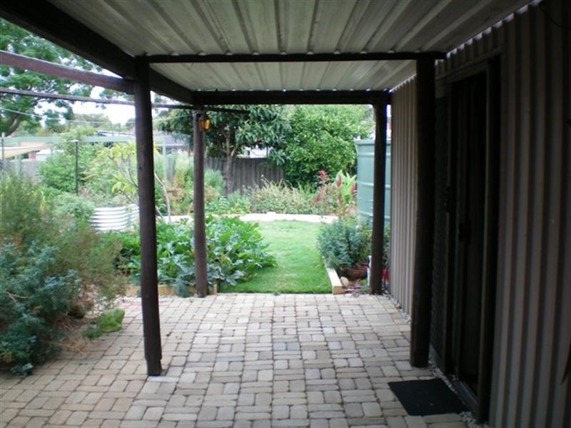 19 Dunnell Street, Maddington WA 6109