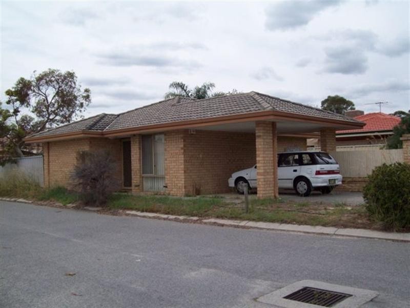 22/11 Apley Street, Maddington WA 6109