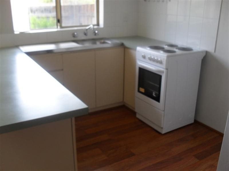 16/11 Apley Street, Maddington WA 6109