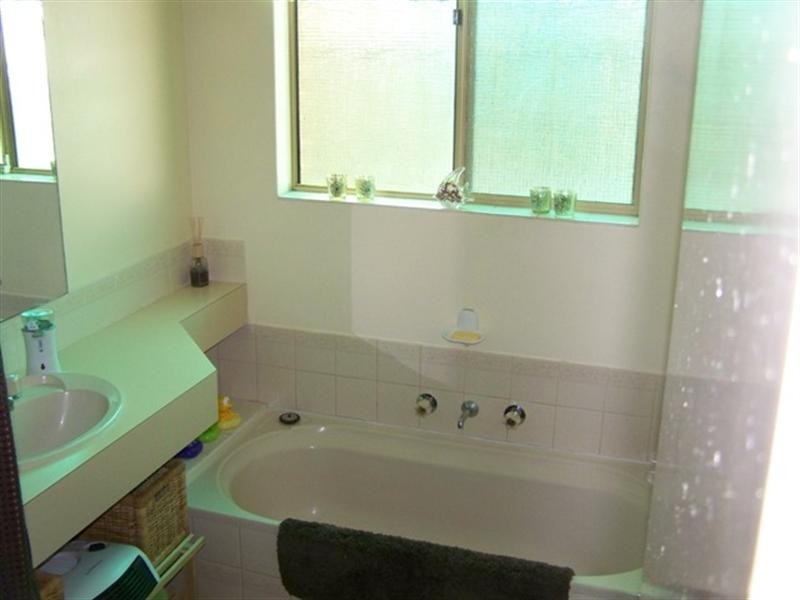 5 Bronzewing Court, Brookdale WA 6112