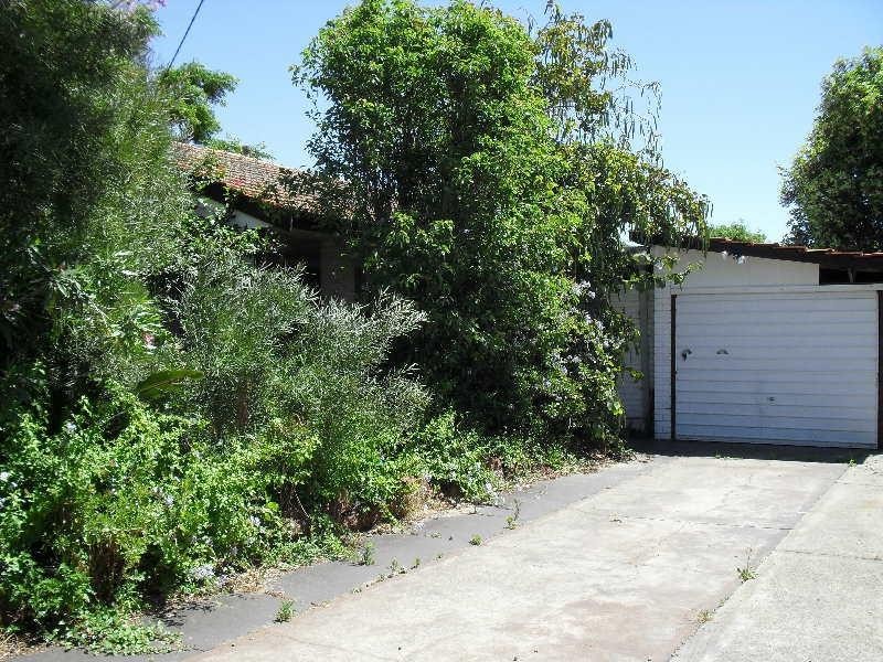 4 Newenden Street, Maddington WA 6109