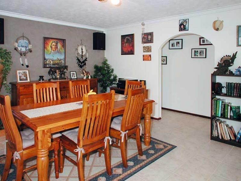 23 Bardwell Street, Thornlie WA 6108