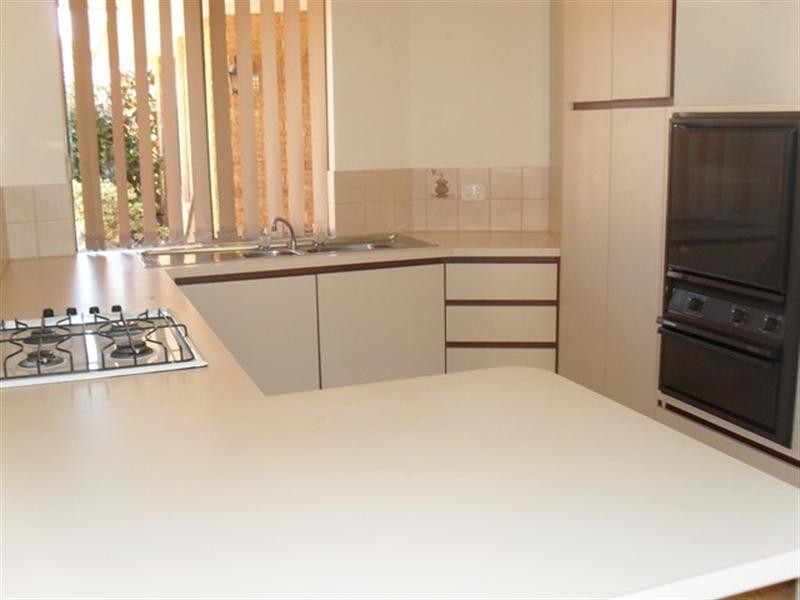 1/4 Heron Place, Maddington WA 6109