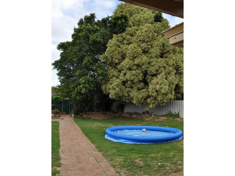 17 Hillegine Court, Gosnells WA 6110