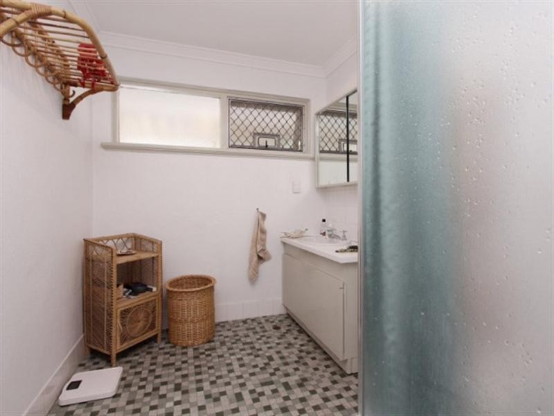 15b Clifton Street, Maddington WA 6109