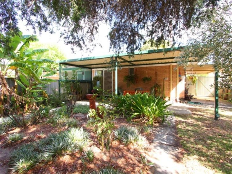 15b Clifton Street, Maddington WA 6109