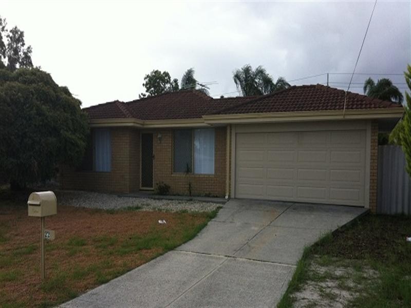 22 Redfox Crescent, Huntingdale WA 6110