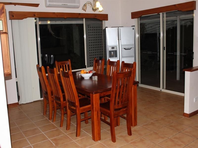 2 Blue Wren Close, Serpentine WA 6125