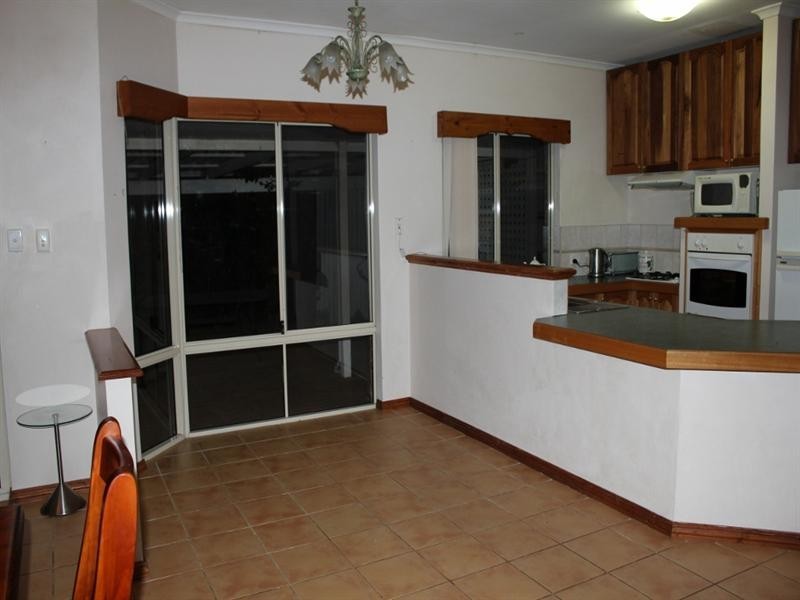 2 Blue Wren Close, Serpentine WA 6125